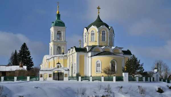 Церковь Петра и Павла в поселке Селижарово