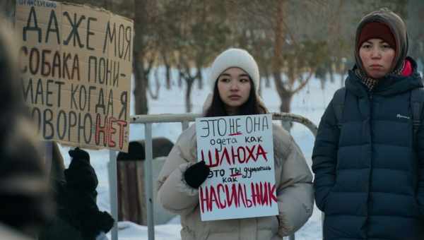 Верующие поселка Боголюбово собрались на митинг против презервативов