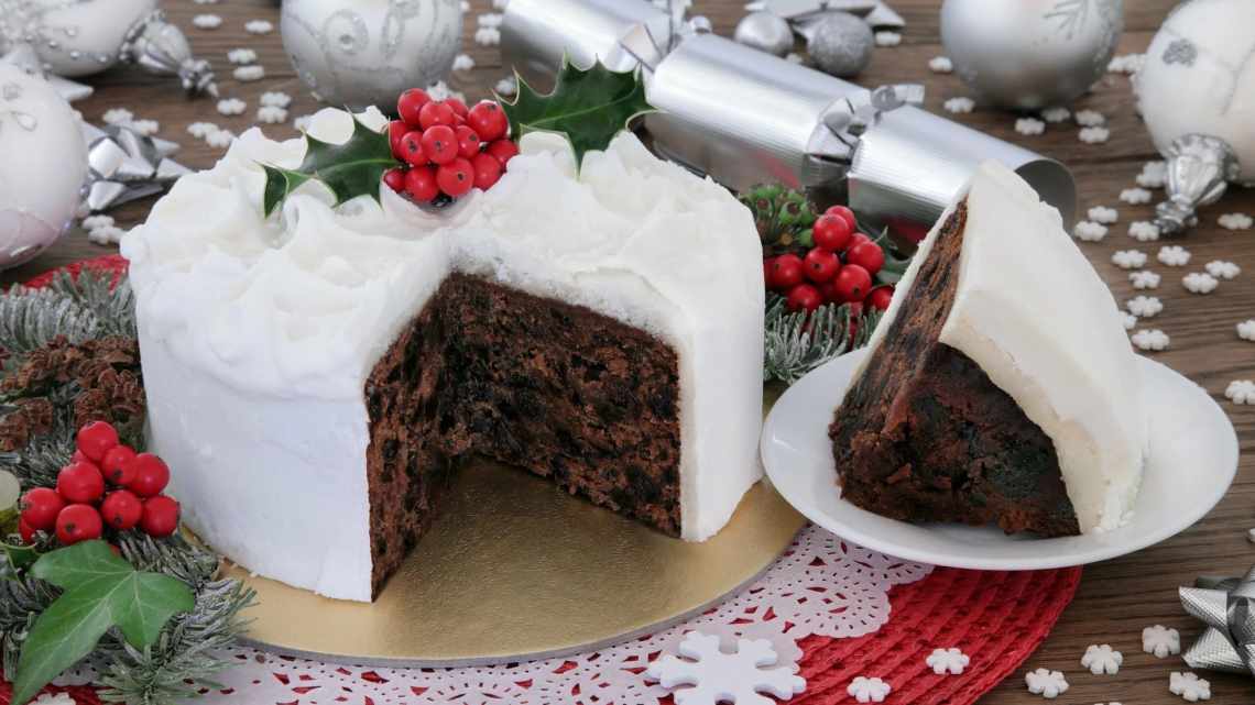 Дизайнерские десерты French Cake согреют зимой и подарят праздник