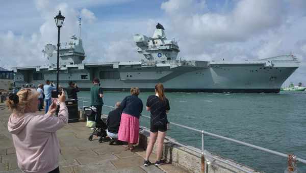 HMS Prince of Wales впервые запустил с палубы беспилотники