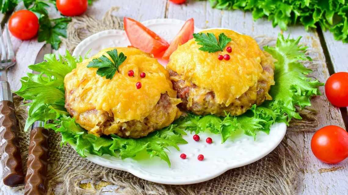 Мясные стожки с грибами в духовке