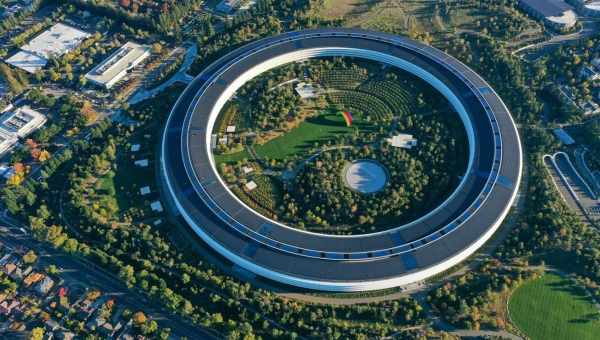 Съёмка почти готового Apple Park с дрона